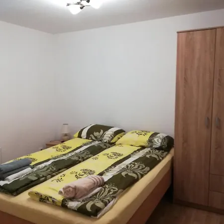 Zujan Apartment